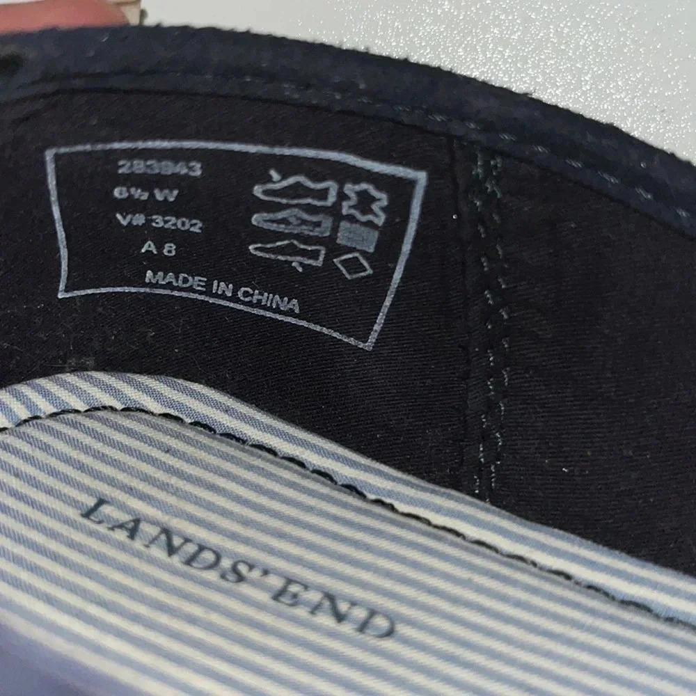 LANDS End Women’s Sz 6.5 Navy Blue loafer. Like new!! - Picture 6 of 6